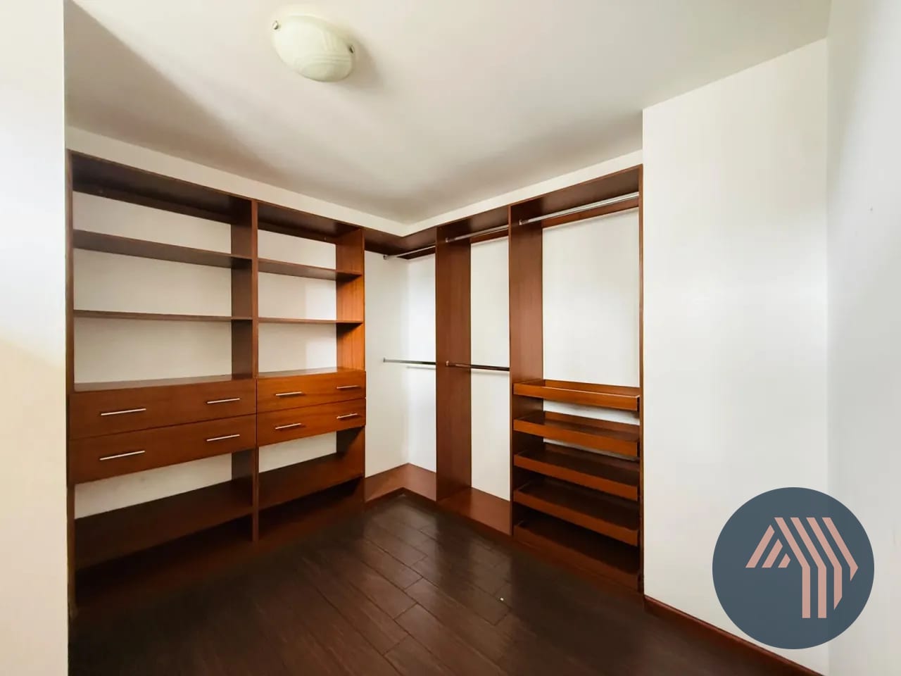 Alquiler de Amplio y Lindo Apartamento - Botticelli, Zona 15 — Apartamento en Alquiler en Botticelli II, Zona 15, Guatemala, Ciudad — foto 17 de 17