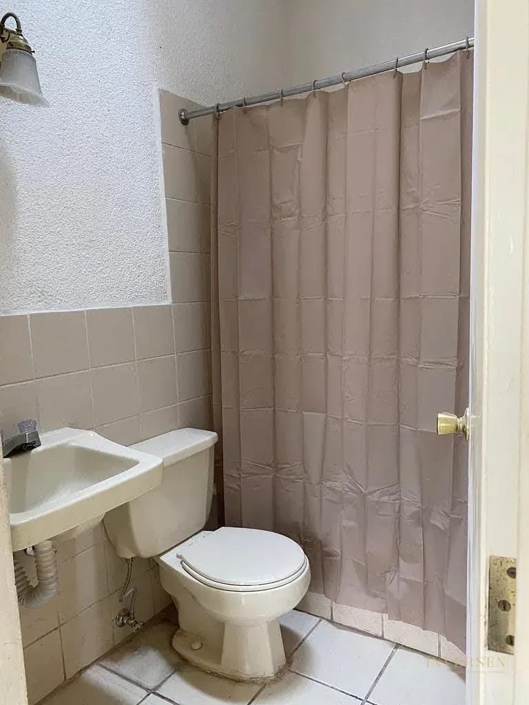 Casa en renta ubicada en condominio Los Laureles — Casa en Alquiler en San José Pinula, Guatemala, Ciudad — foto 10 de 10