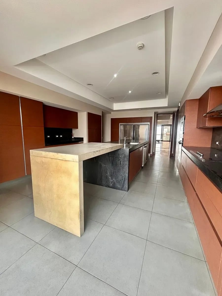 Espectacular Apartamento en Venta enTiffany 5ta — Apartamento en Venta en Tiffany 5ta Avenida, Zona 14, Guatemala, Ciudad — foto 3 de 16