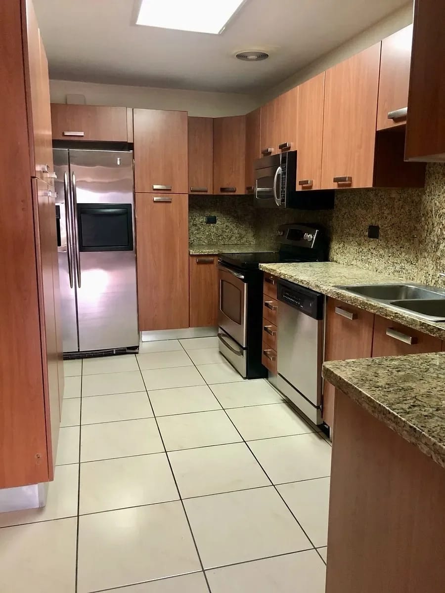 Amplio Apartamento en Alquiler San Angel — Apartamento en Alquiler en San Ángel, Zona 14, Guatemala, Ciudad — foto 5 de 12