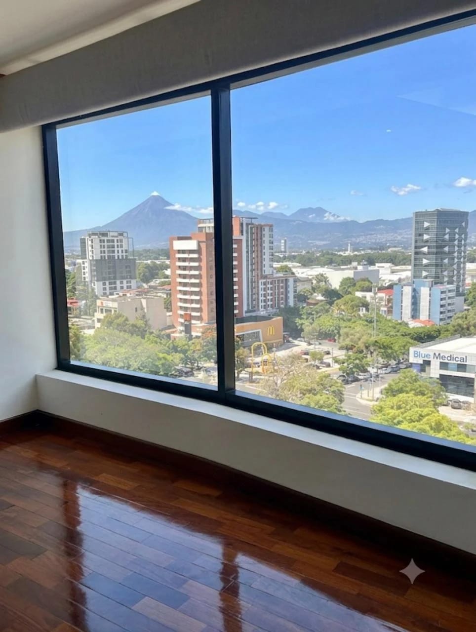Amplio Apartamento en Alquiler San Angel — Apartamento en Alquiler en San Ángel, Zona 14, Guatemala, Ciudad — foto 6 de 13
