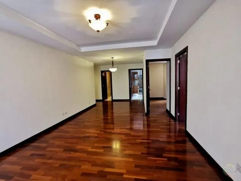 Lindo Apartamento en Edificio Zona 14 — Apartamento en Venta en Zona 14, Guatemala, Ciudad — foto 3 de 10