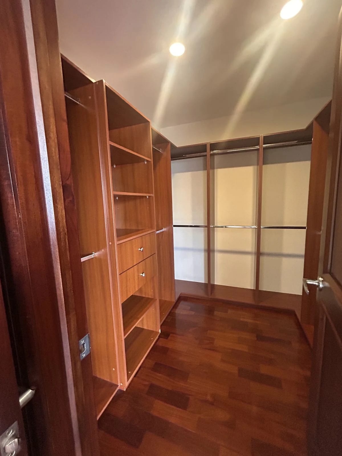 Alquiler de Apartamento en ubicación privilegiada Santa María — Apartamento en Alquiler en Santa María, Zona 10, Guatemala, Ciudad — foto 13 de 16