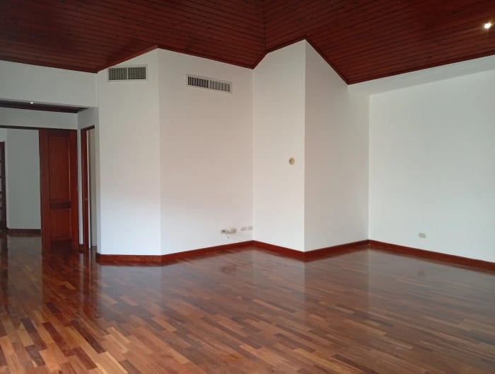 Casa en renta en condominio zona 10 — Casa en Alquiler en Zona 10, Guatemala, Ciudad — foto 6 de 9