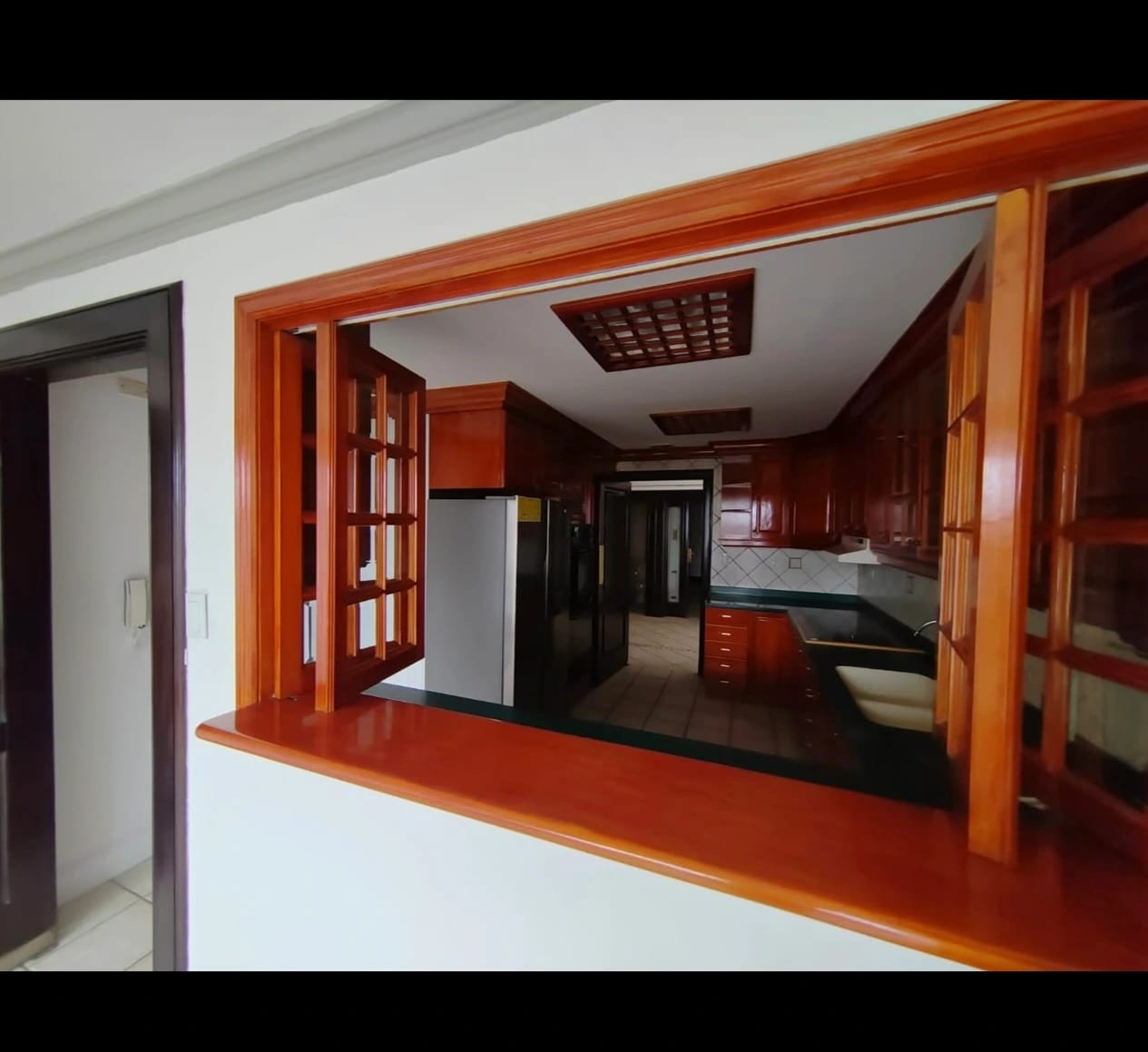 Apartamento amplio en zona 14 — Apartamento en Alquiler en Zona 14, Guatemala, Ciudad — foto 9 de 12