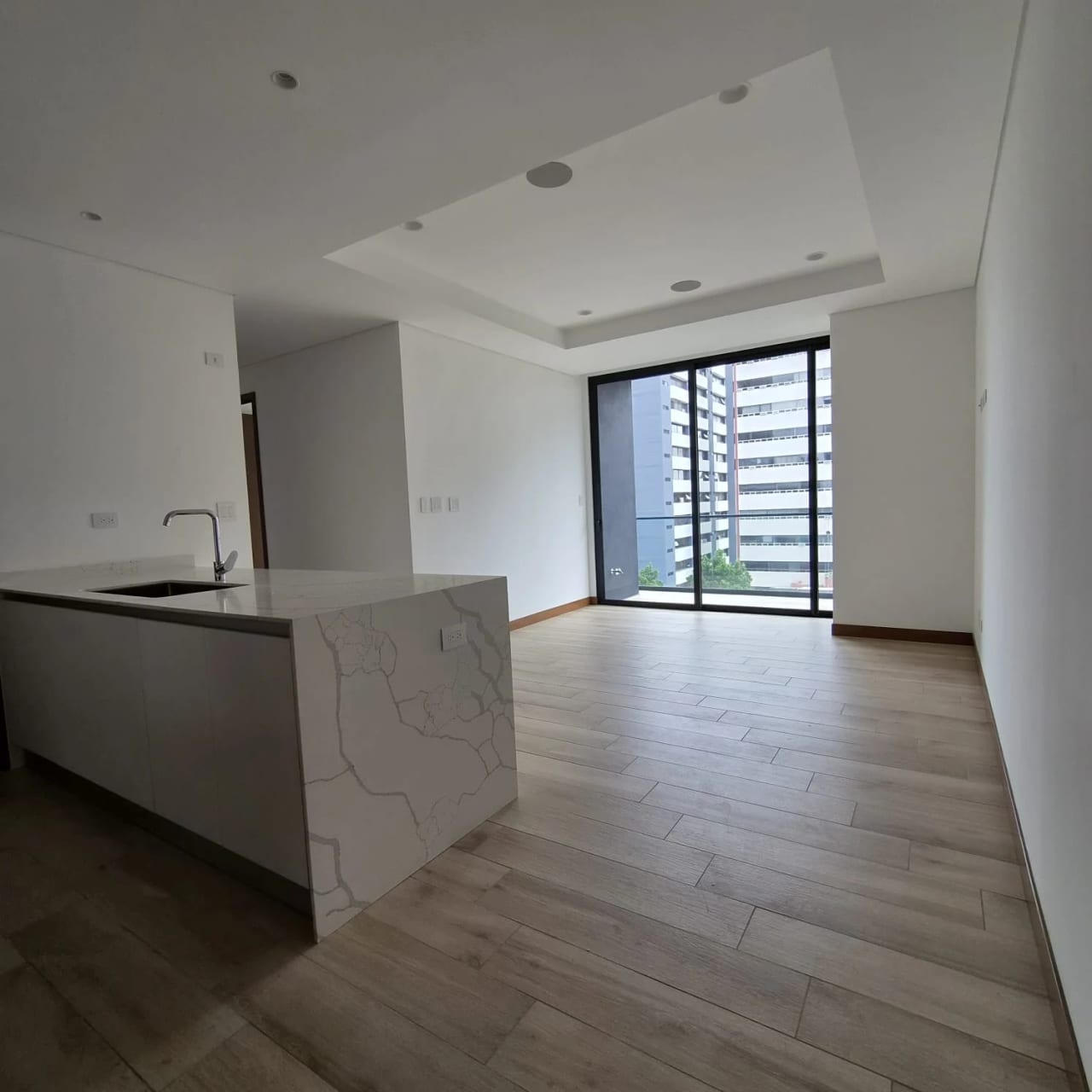 Apartamento en renta en zona 10 — Apartamento en Alquiler en Zona 10, Guatemala, Ciudad — foto 4 de 7