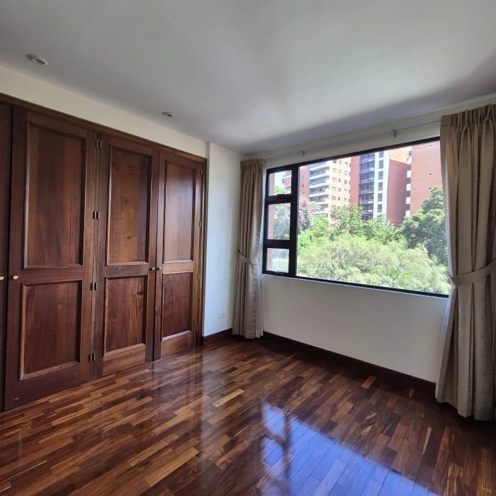Apartamento en renta en zona 10 — Apartamento en Alquiler en Zona 10, Guatemala, Ciudad — foto 6 de 9