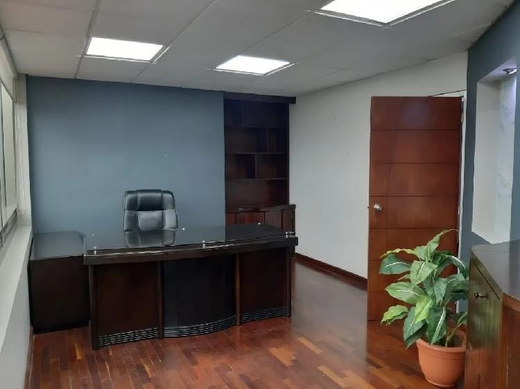 Oficina en renta en zona 10 — Oficina en Alquiler en Zona 10, Guatemala, Ciudad — foto 4 de 13