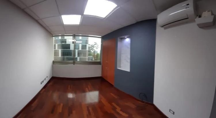 Oficina en renta en zona 10 — Oficina en Alquiler en Zona 10, Guatemala, Ciudad — foto 9 de 13