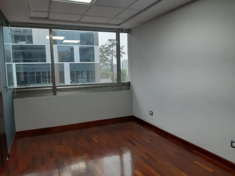 Oficina en renta en zona 10 — Oficina en Alquiler en Zona 10, Guatemala, Ciudad — foto 8 de 13