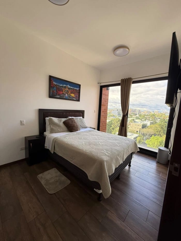 Apartamento amueblado en renta en zona 10 — Apartamento en Alquiler en Zona 10, Guatemala, Ciudad — foto 3 de 8