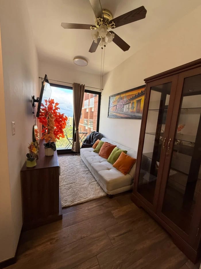 Apartamento amueblado en renta en zona 10 — Apartamento en Alquiler en Zona 10, Guatemala, Ciudad — foto 2 de 8