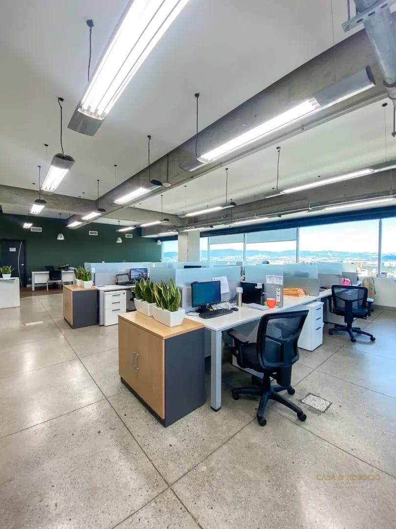 Oficina en Venta Zona 15 | Renta Garantizada por 3 Años