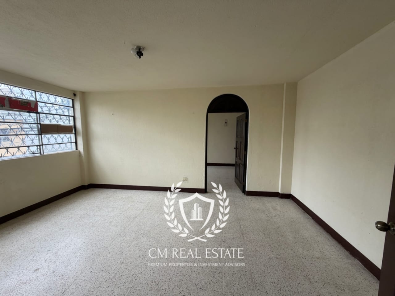 Casa en Venta | Avenida Simeón Cañas, Zona 2 — Casa en Venta en Zona 2, Guatemala, Ciudad — foto 2 de 16