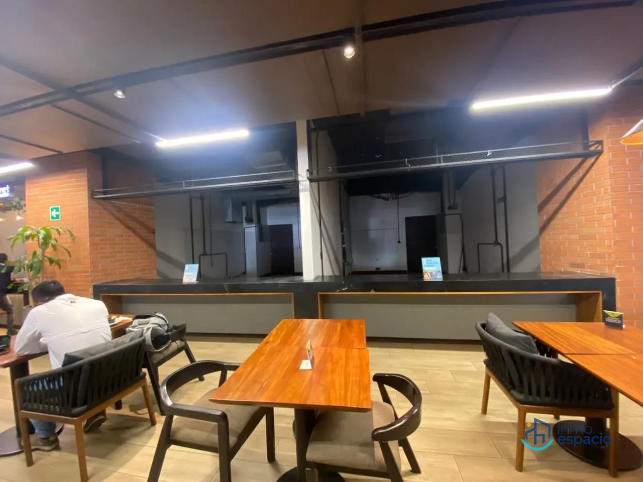 🏢 LOCALES COMERCIALES EN RENTA – AVENIDA PETAPA — Local en Alquiler en San Miguel Petapa, Guatemala, Ciudad — foto 6 de 17