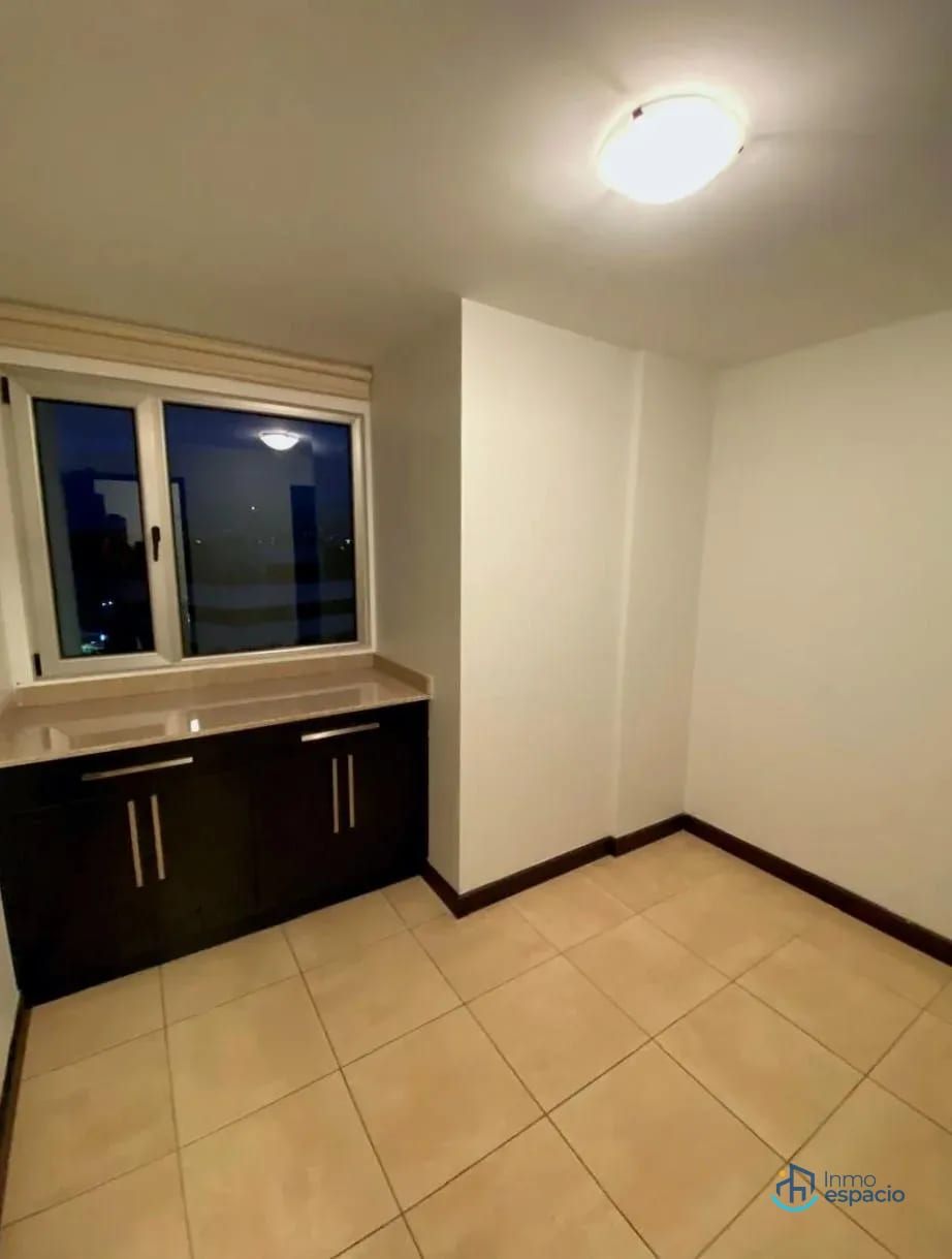 🏢 APARTAMENTO EN ALQUILER – ATTICA I, ZONA 14 — Apartamento en Alquiler en Attica, Zona 14, Guatemala, Ciudad — foto 16 de 17