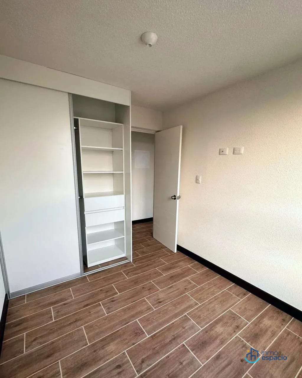 🏢 APARTAMENTO EN ALQUILER – EDIFICIO ALAIA, ZONA 5 VILLA NUEVA — Apartamento en Alquiler en Zona 5, Guatemala, Ciudad — foto 12 de 17