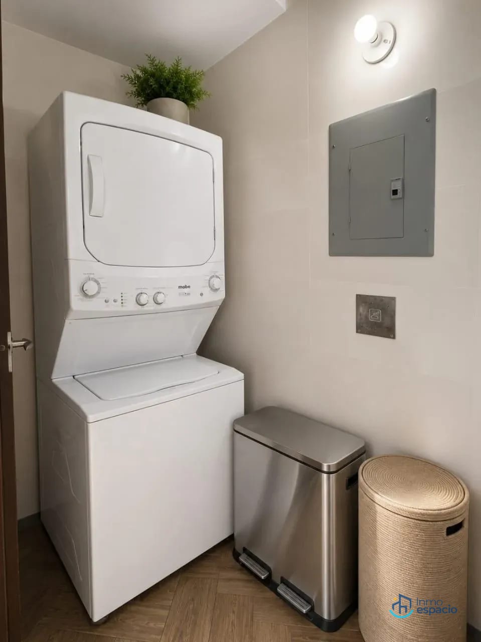 🏢 APARTAMENTO EN ALQUILER – EDIFICIO IKARIA, VISTA HERMOSA I, ZONA 15 — Apartamento en Alquiler en Vista Hermosa I, Zona 15, Guatemala, Ciudad — foto 5 de 13