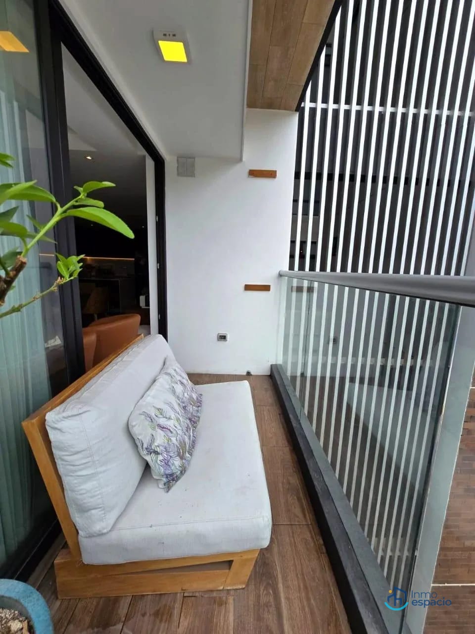 🏢 APARTAMENTO EN ALQUILER – EDIFICIO IKARIA, VISTA HERMOSA I, ZONA 15 — Apartamento en Alquiler en Vista Hermosa I, Zona 15, Guatemala, Ciudad — foto 9 de 13