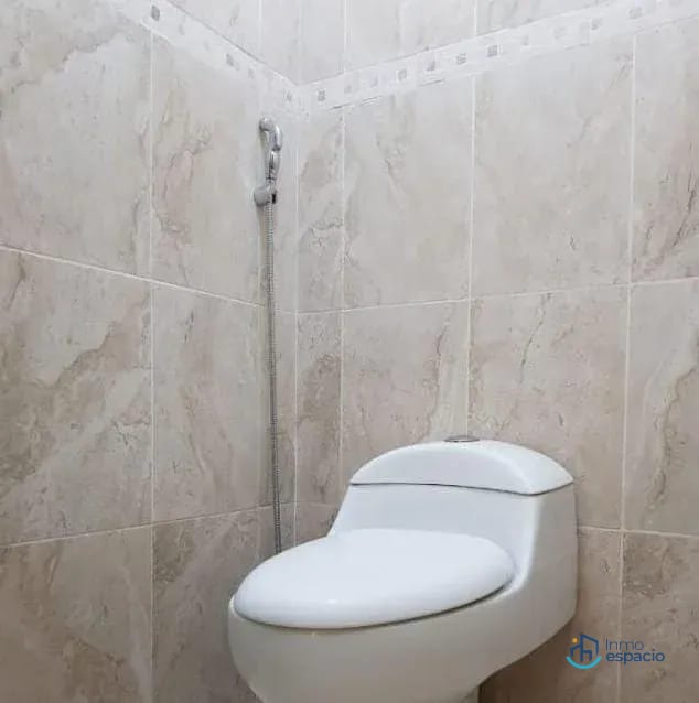 🏡 CASA EN VENTA – SAN CRISTÓBAL — Casa en Venta en Prados de San Cristóbal, Zona 8 Mixco, Guatemala, Ciudad — foto 5 de 13