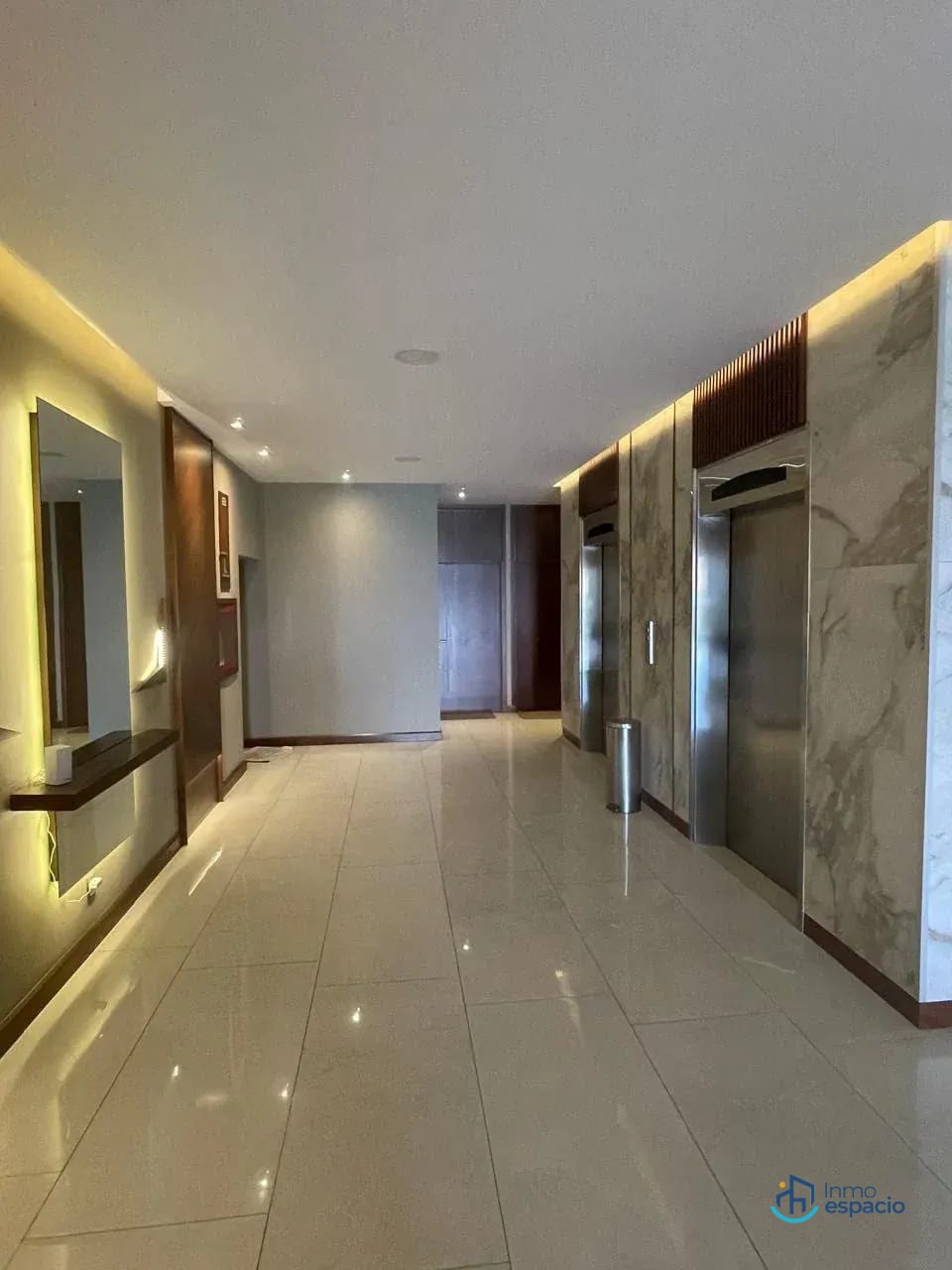 Apartamento en alquiler - Zona 15 — Apartamento en Alquiler en Botticelli, Zona 15, Guatemala, Ciudad — foto 3 de 10