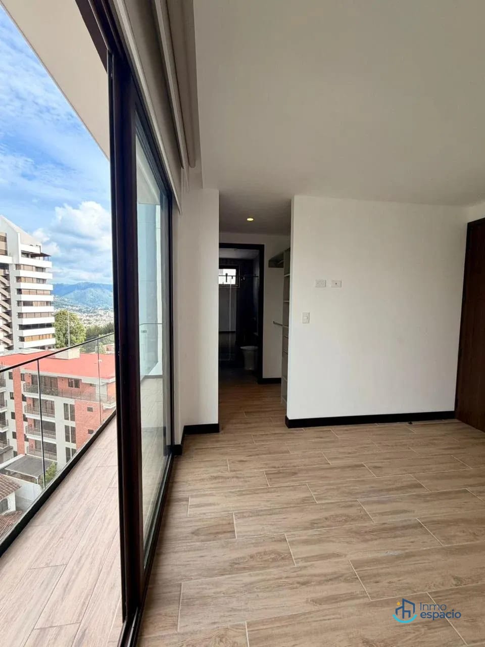 Apartamento en renta en Zona 13 — Apartamento en Alquiler en Zona 13, Guatemala, Ciudad — foto 9 de 14