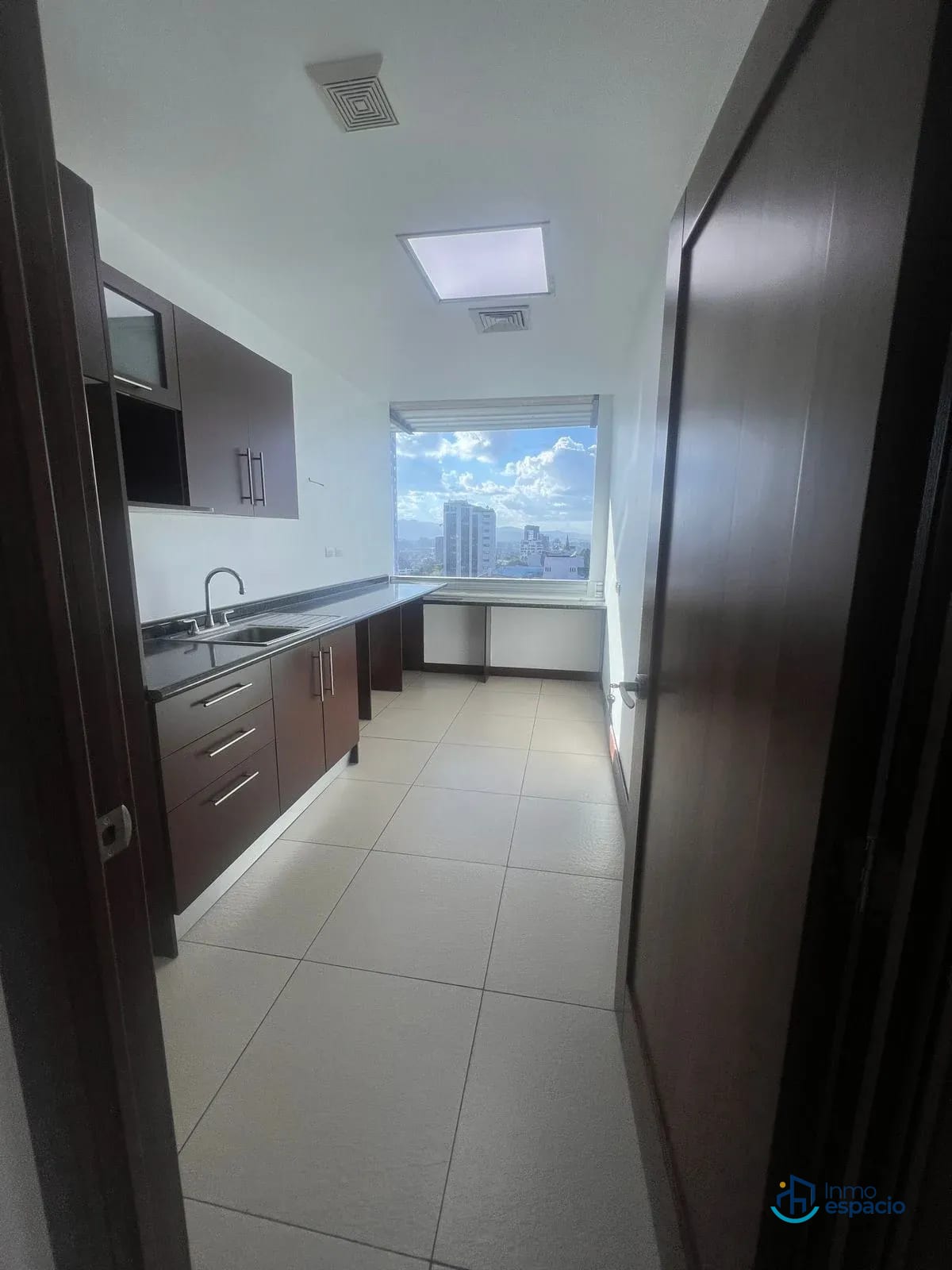 Oficina en alquiler en Zona 15 — Oficina en Alquiler en Avante, Zona 15, Guatemala, Ciudad — foto 4 de 11