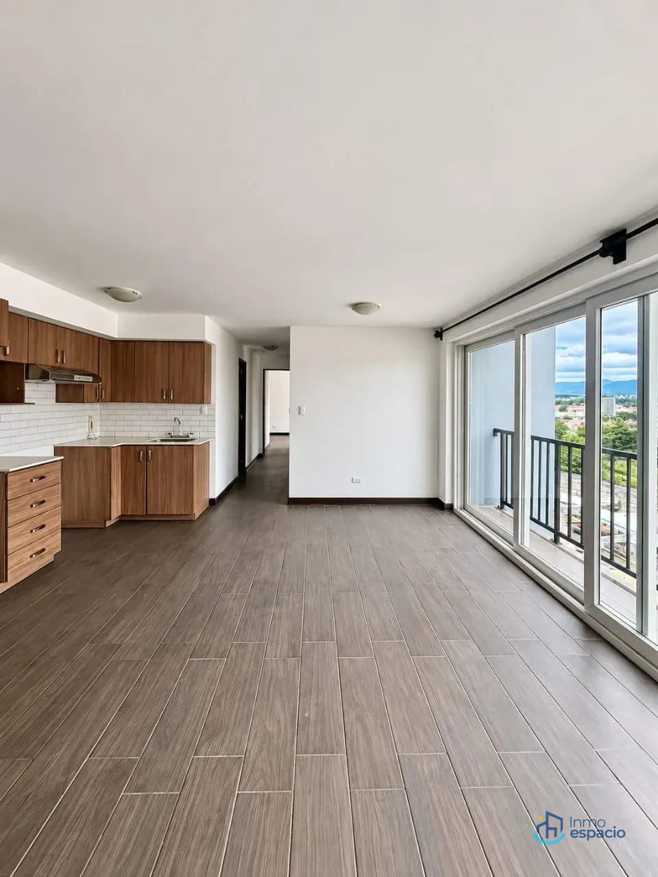 Apartamento en renta en Zona 4 de Mixco — Apartamento en Alquiler en Zona 4 Mixco, Guatemala, Ciudad — foto 1 de 10