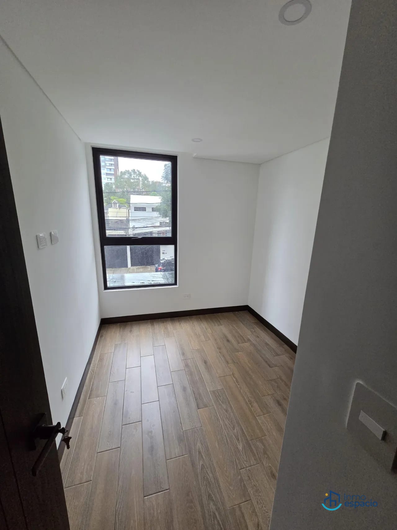 Apartamento en renta en Zona 13 — Apartamento en Alquiler en Inara Americas, Zona 13, Guatemala, Ciudad — foto 5 de 9