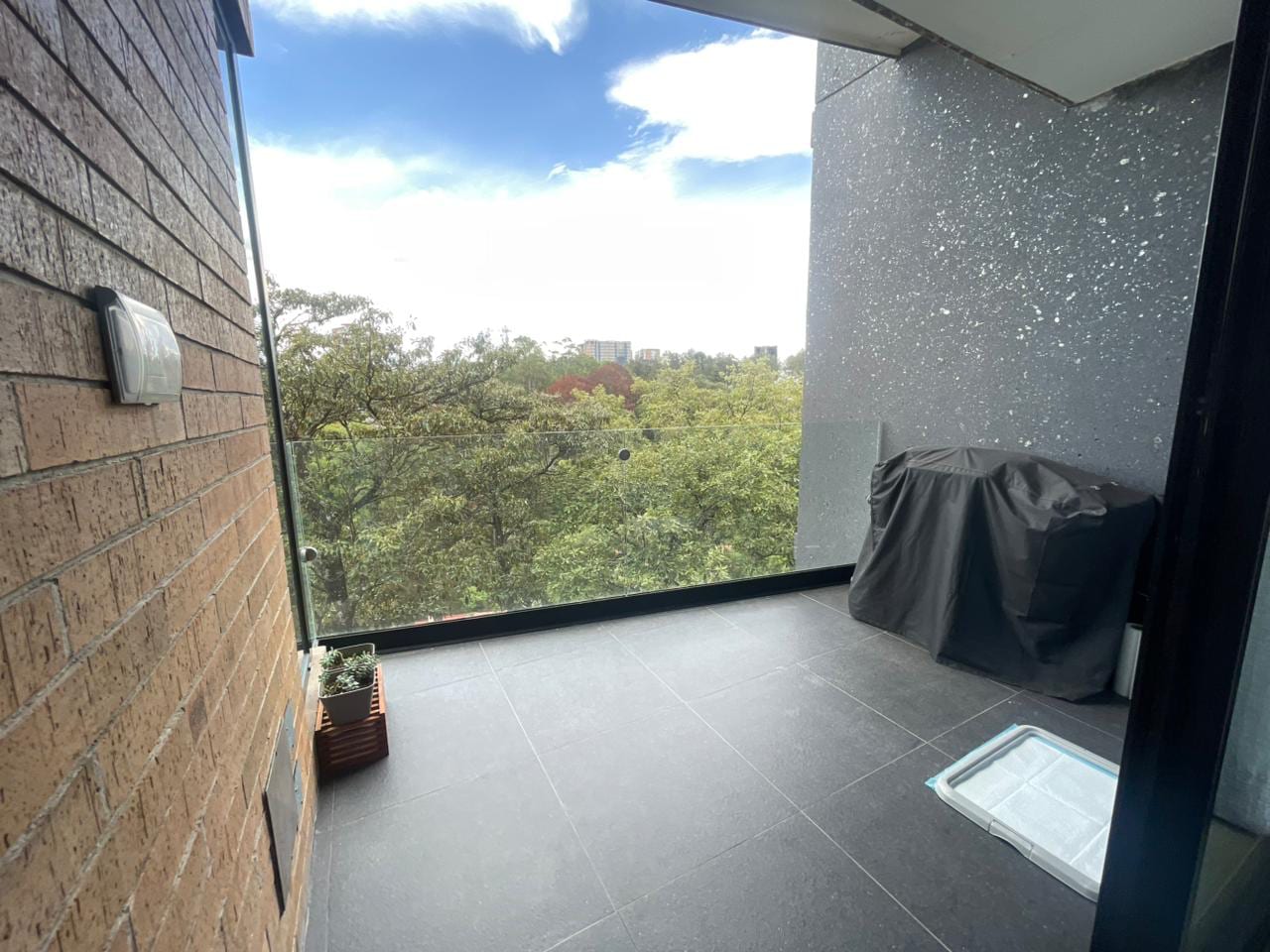 🔥 Apartamento en Venta Zona 10 | 3 Habitaciones | 2 Terrazas — Apartamento en Venta en Zona 10, Guatemala, Ciudad — foto 5 de 14