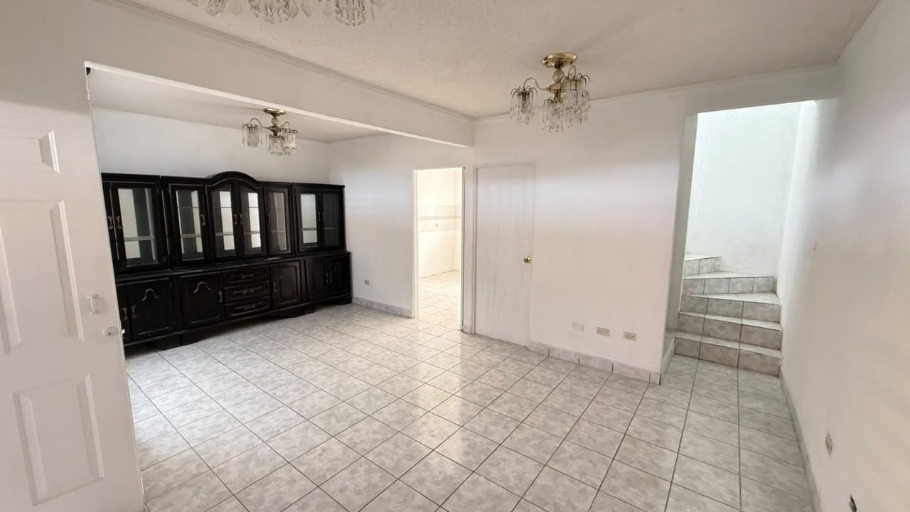 🏡✨ ¡casa en Venta en Residenciales San Ángel 4! ✨🏡 — Casa en Venta en Zona 2, Guatemala, Ciudad — foto 3 de 10