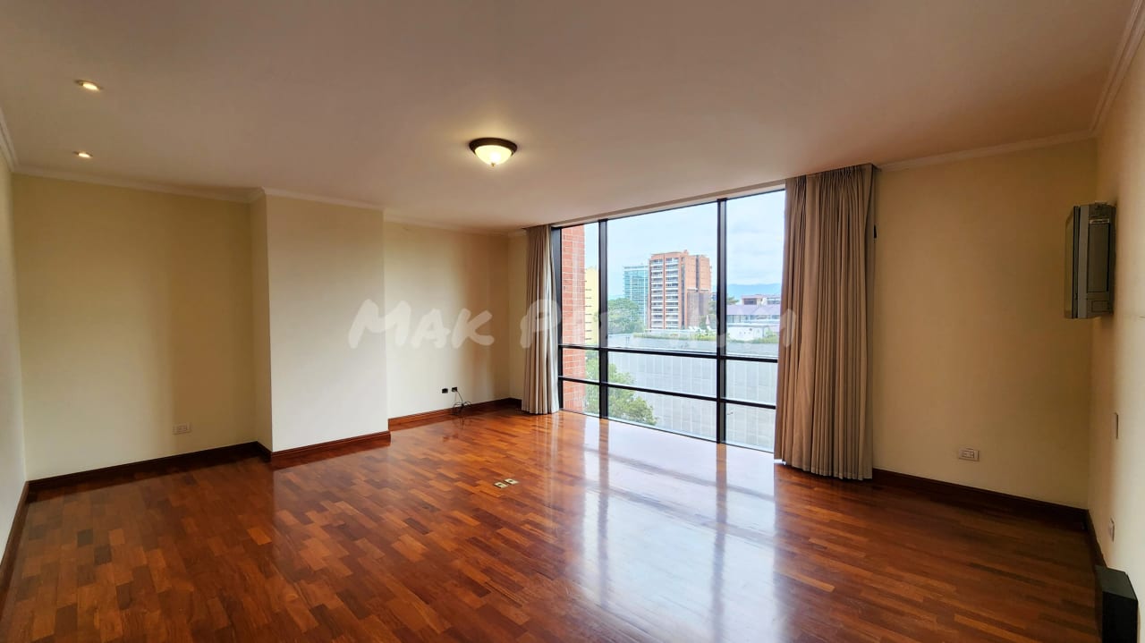 RENTA Quinta Bella Z14 espacios amplios 2 hab 2.5 baños 2 parqueos — Apartamento en Alquiler en Quinta Bella, Zona 14, Guatemala, Ciudad — foto 7 de 16