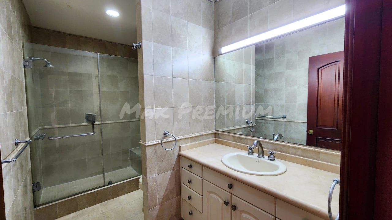 RENTA Quinta Bella Z14 espacios amplios 2 hab 2.5 baños 2 parqueos — Apartamento en Alquiler en Quinta Bella, Zona 14, Guatemala, Ciudad — foto 8 de 16