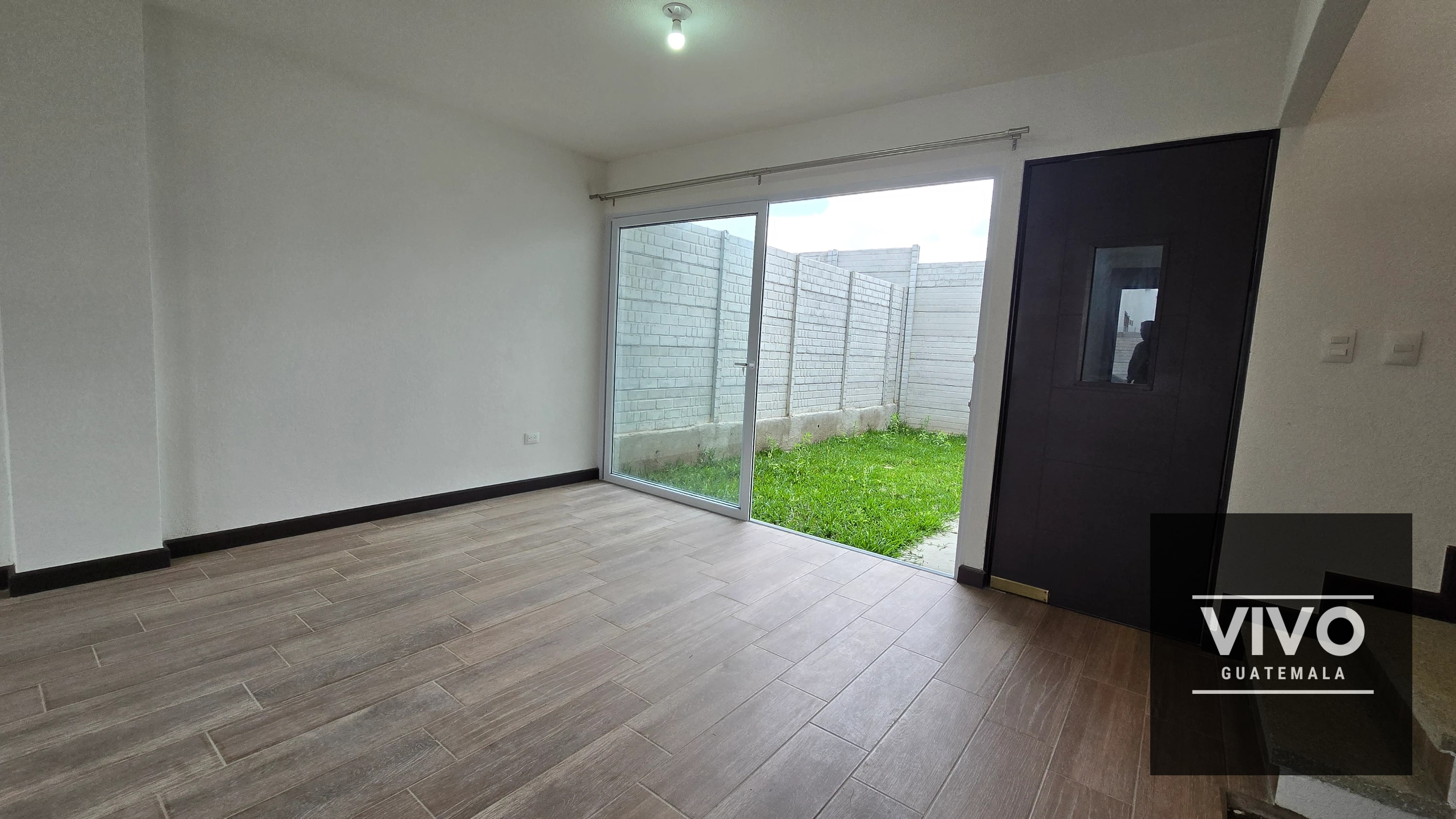 Se renta casa con jardín en Condominio Florenza, San José Pinula — Casa en Alquiler en Condado Florenza, San José Pinula, Guatemala, Ciudad — foto 12 de 12
