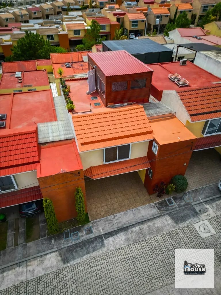 Casa en Venta en Villas del Pinar, Zona 8 de Mixco — Casa en Venta en Zona 8 Mixco, Guatemala, Ciudad — foto 1 de 17
