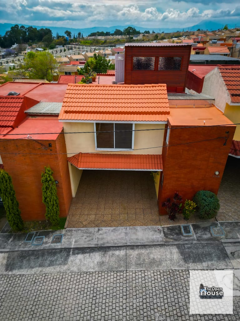 Casa en Venta en Villas del Pinar, Zona 8 de Mixco — Casa en Venta en Zona 8 Mixco, Guatemala, Ciudad — foto 1 de 17