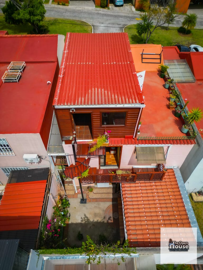 Casa en Venta en Villas del Pinar, Zona 8 de Mixco — Casa en Venta en Zona 8 Mixco, Guatemala, Ciudad — foto 2 de 17