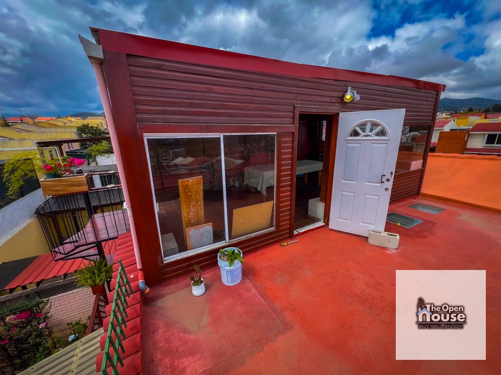 Casa en Venta en Villas del Pinar, Zona 8 de Mixco — Casa en Venta en Zona 8 Mixco, Guatemala, Ciudad — foto 3 de 17