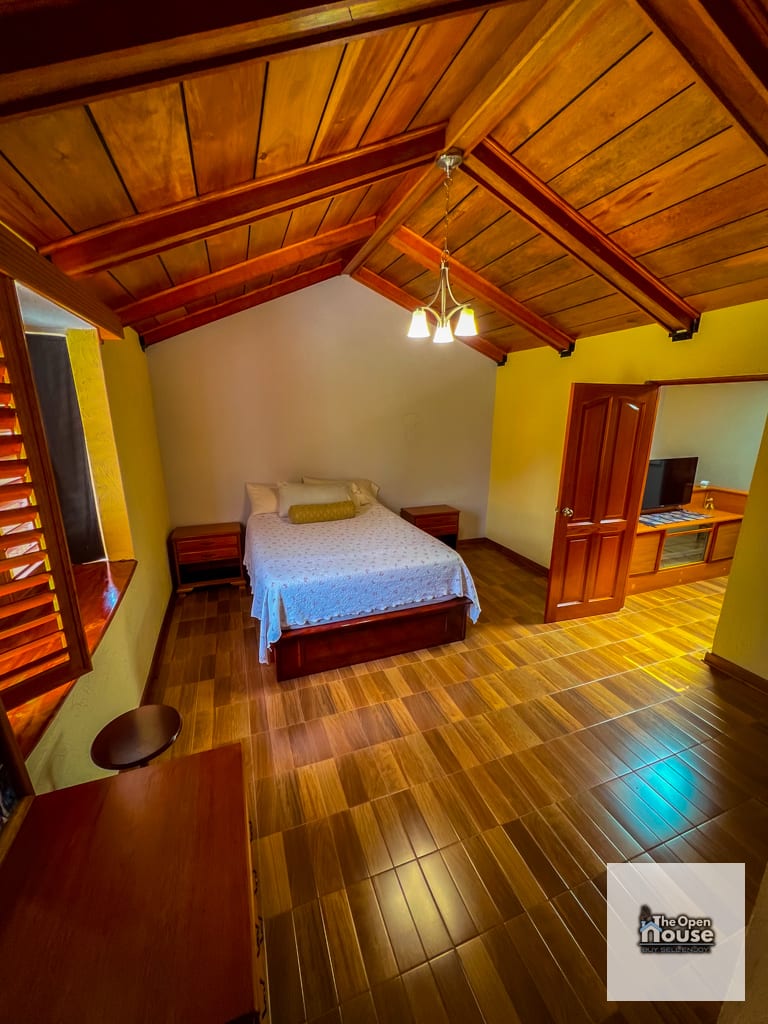 Casa en Venta en Villas del Pinar, Zona 8 de Mixco — Casa en Venta en Zona 8 Mixco, Guatemala, Ciudad — foto 15 de 17