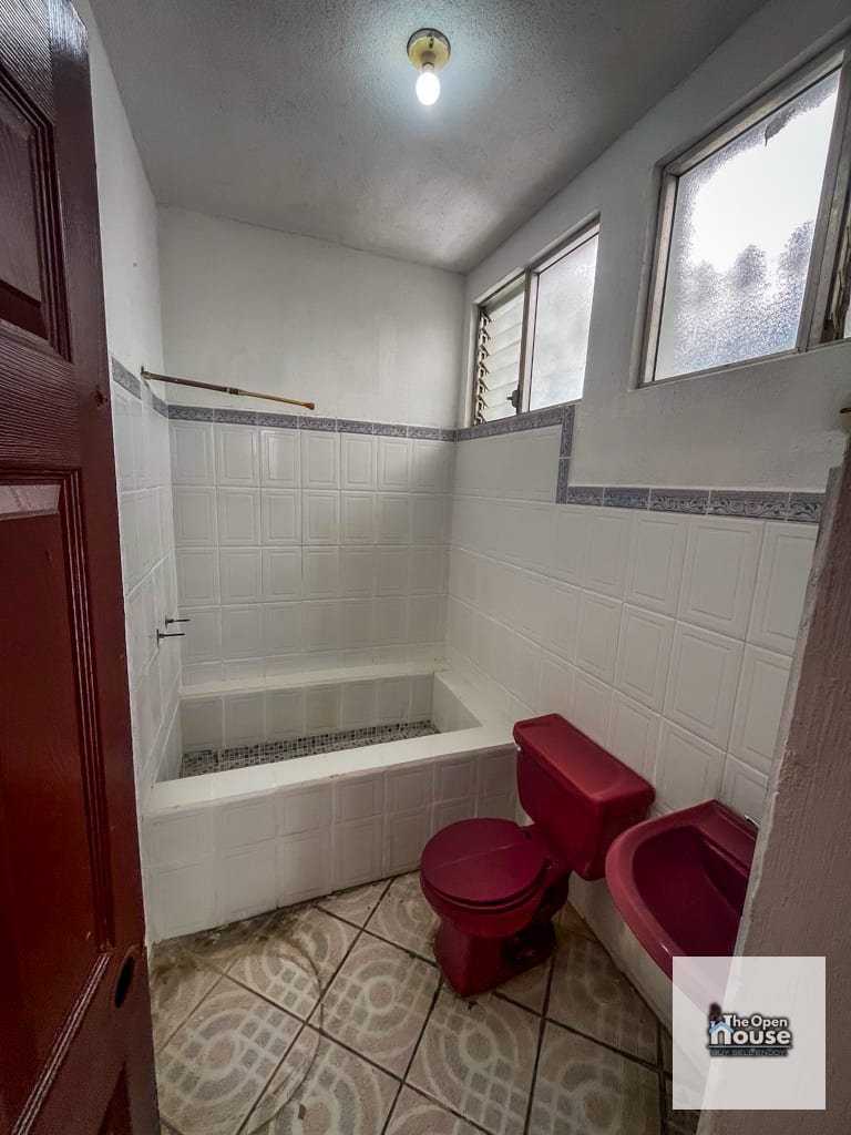 Casa en Venta – Residencial de Maestros, Zona 17 — Casa en Alquiler en Zona 17, Guatemala, Ciudad — foto 10 de 17
