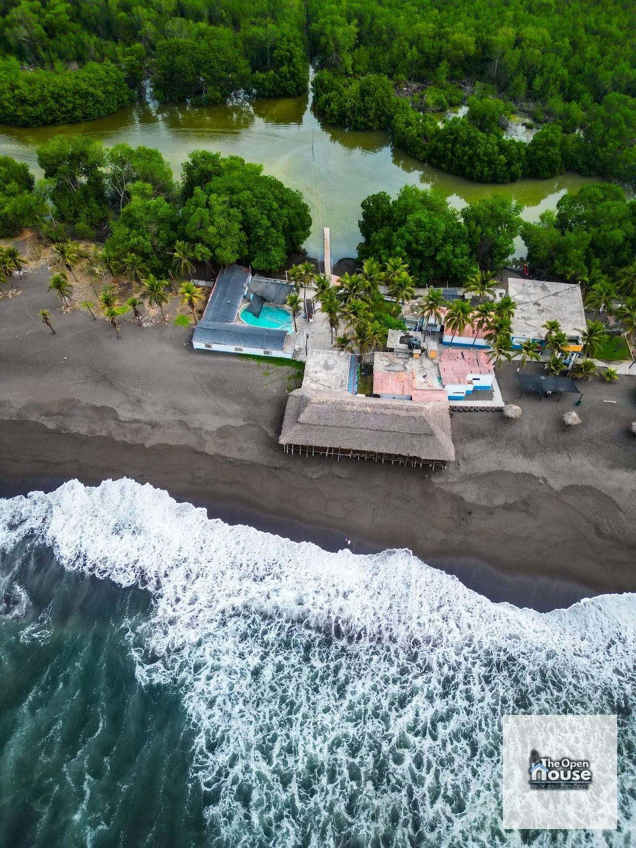 Hotel en Venta en Sipacate, Escuintla — Casa vacacional en Venta en Sipacate, Escuintla — foto 4 de 17