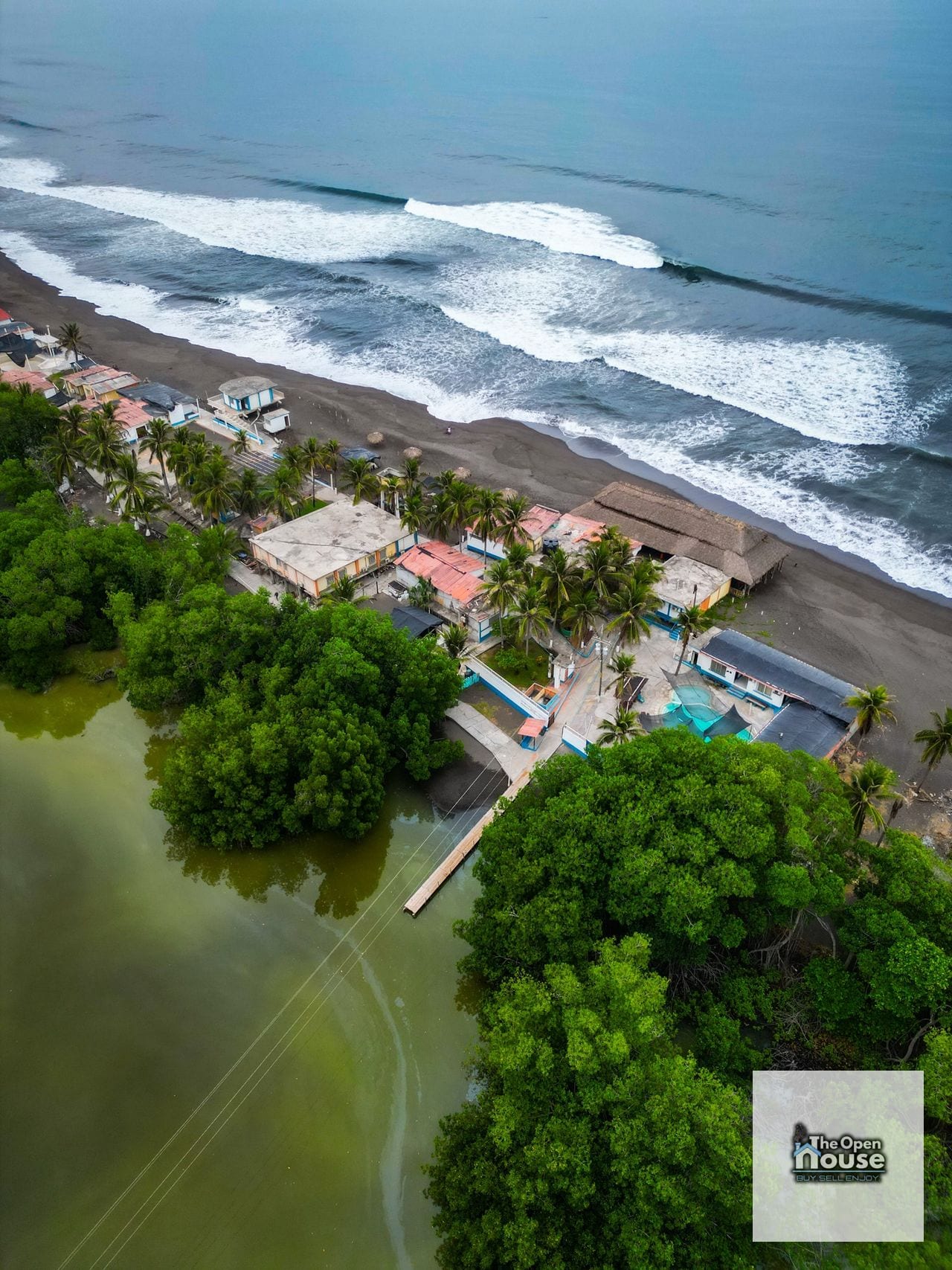Hotel en Venta en Sipacate, Escuintla — Casa vacacional en Venta en Sipacate, Escuintla — foto 11 de 17