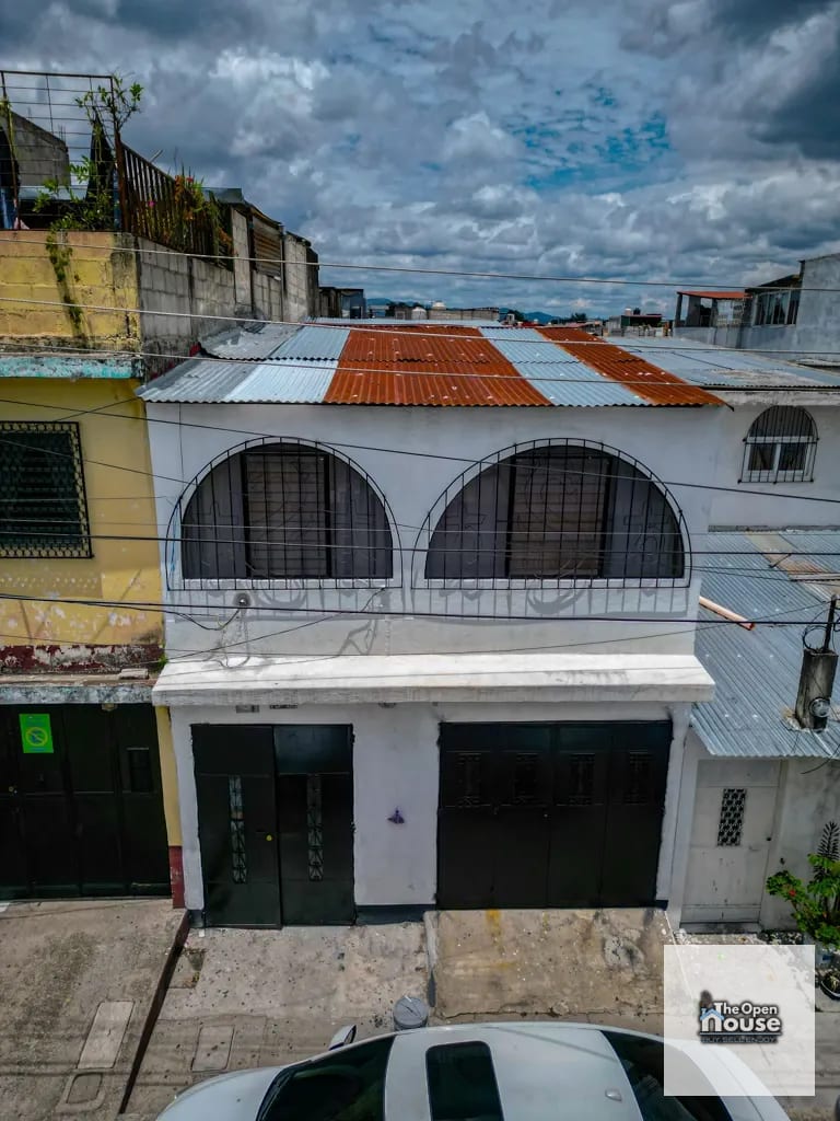 Casa de Dos Niveles en Venta – Zona 6, Ciudad de Guatemala — Casa en Venta en Zona 6, Guatemala, Ciudad — foto 1 de 17