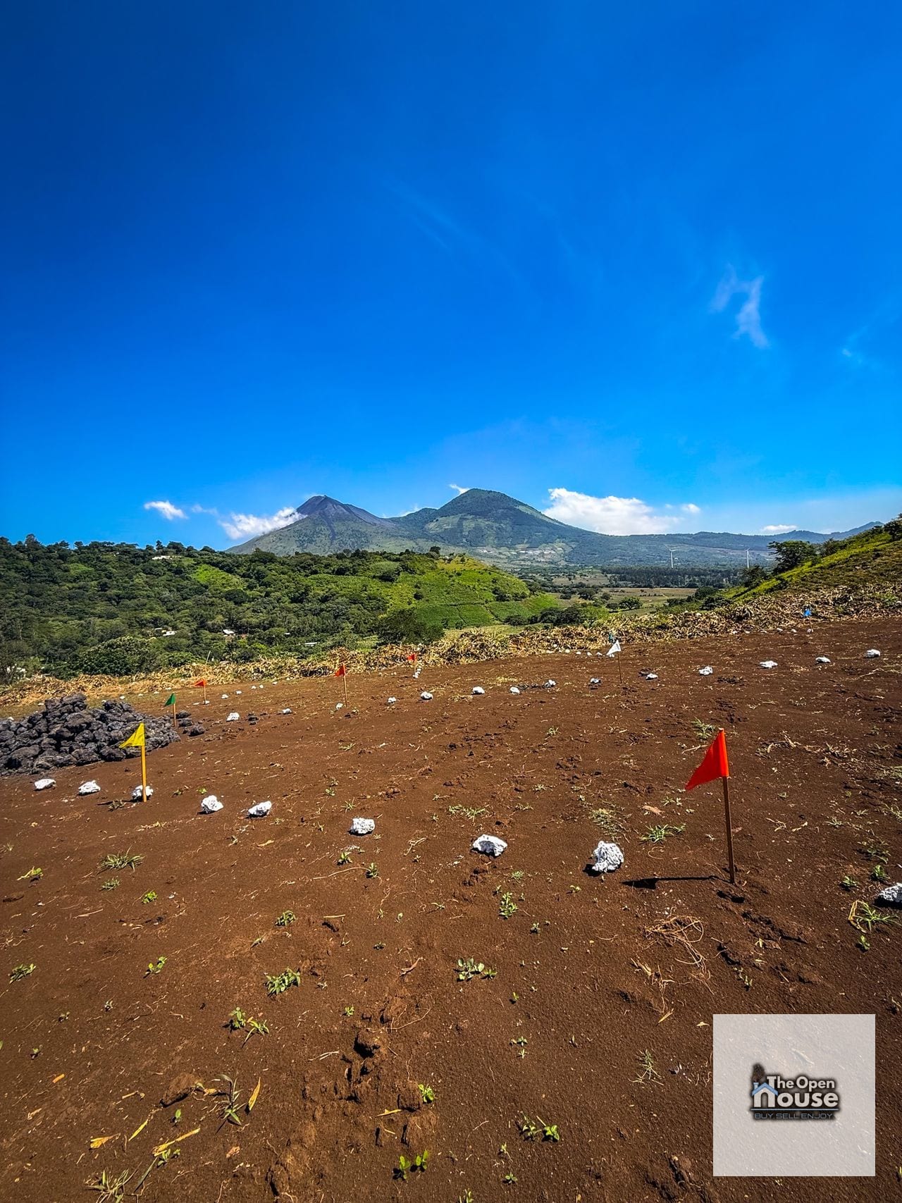 Vistas al Volcán Aldea Los Dolores Villa Canales — Terreno en Venta en Villa Canales, Guatemala, Ciudad — foto 16 de 17