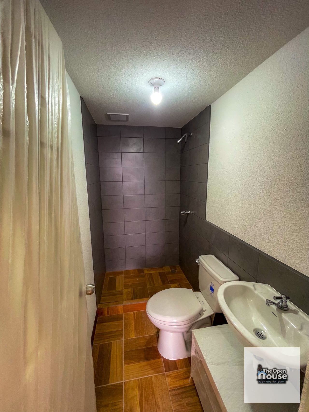 Apartamento en Renta – Torre Norte, Santa Cecilia — Apartamento en Alquiler en Zona 8, Guatemala, Ciudad — foto 10 de 13