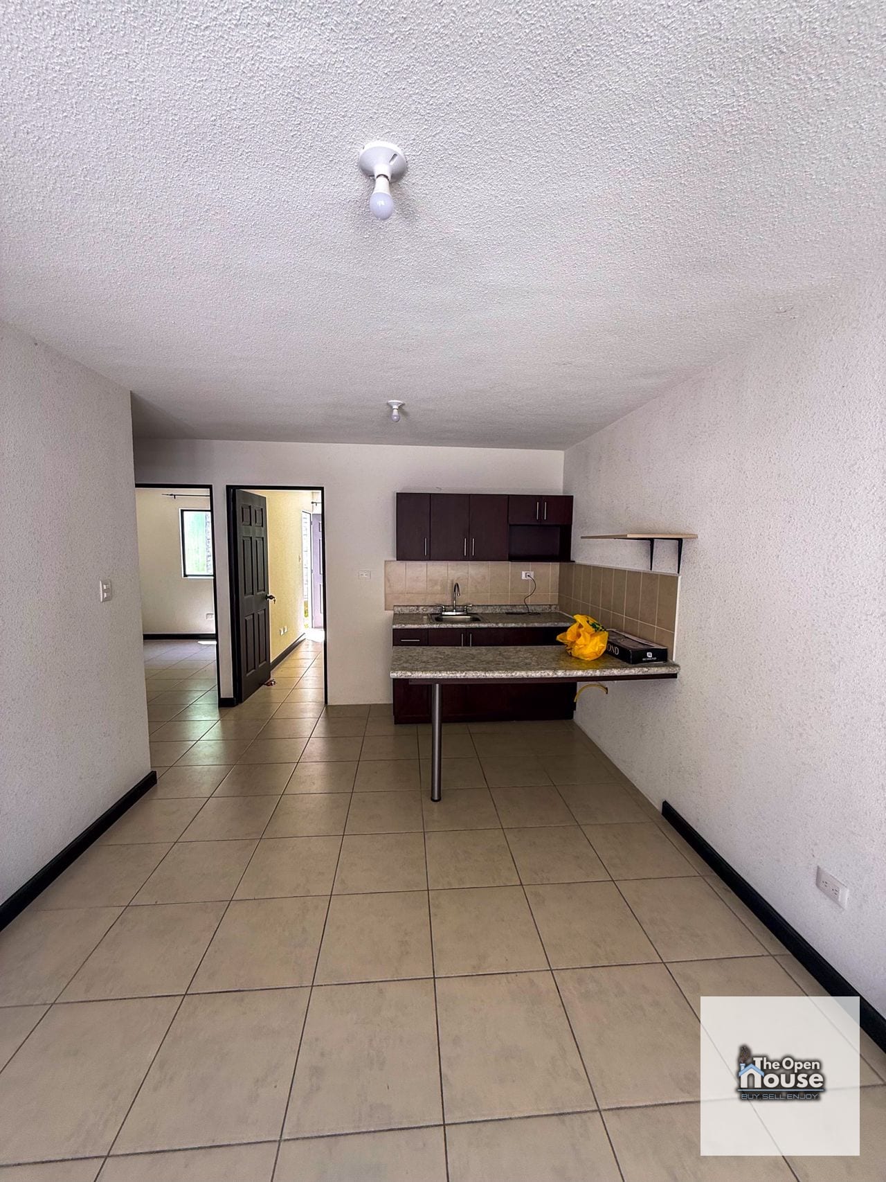 Casa en Renta – Residenciales San José, Sector Los Pinos — Casa en Alquiler en San José Pinula, Guatemala, Ciudad — foto 5 de 16