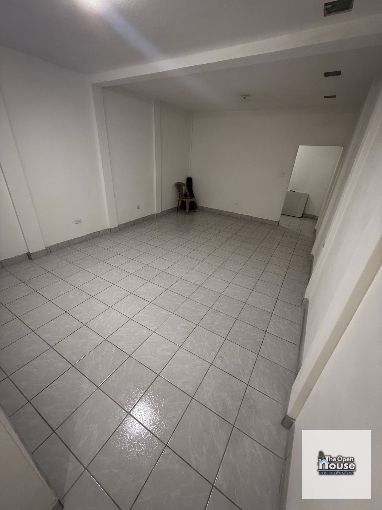 Propiedad Comercial en Renta sobre Calle Real de Villa Nueva — Local en Alquiler en Villa Nueva, Guatemala, Ciudad — foto 11 de 17