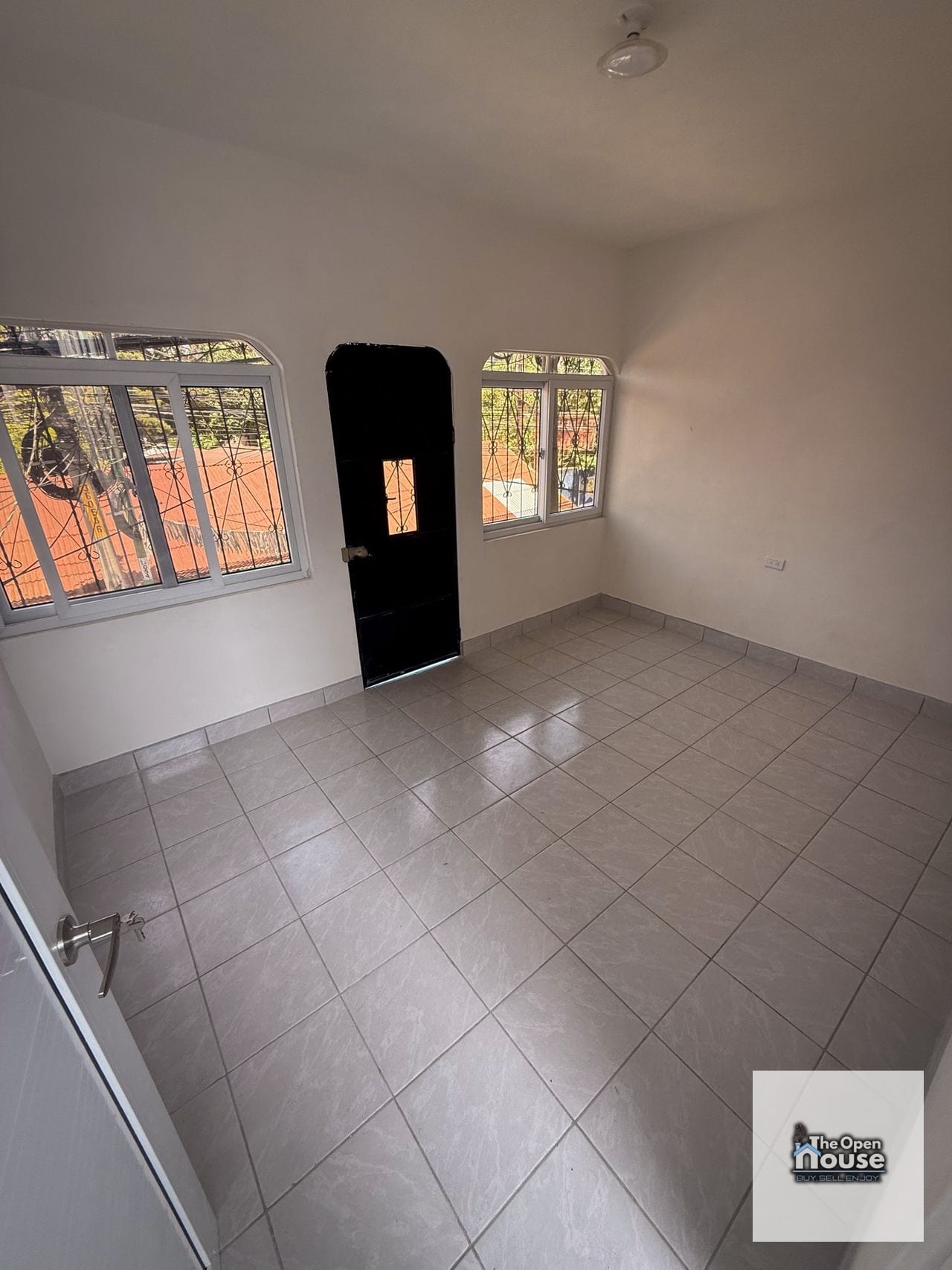 Propiedad Comercial en Renta sobre Calle Real de Villa Nueva — Local en Alquiler en Villa Nueva, Guatemala, Ciudad — foto 15 de 17