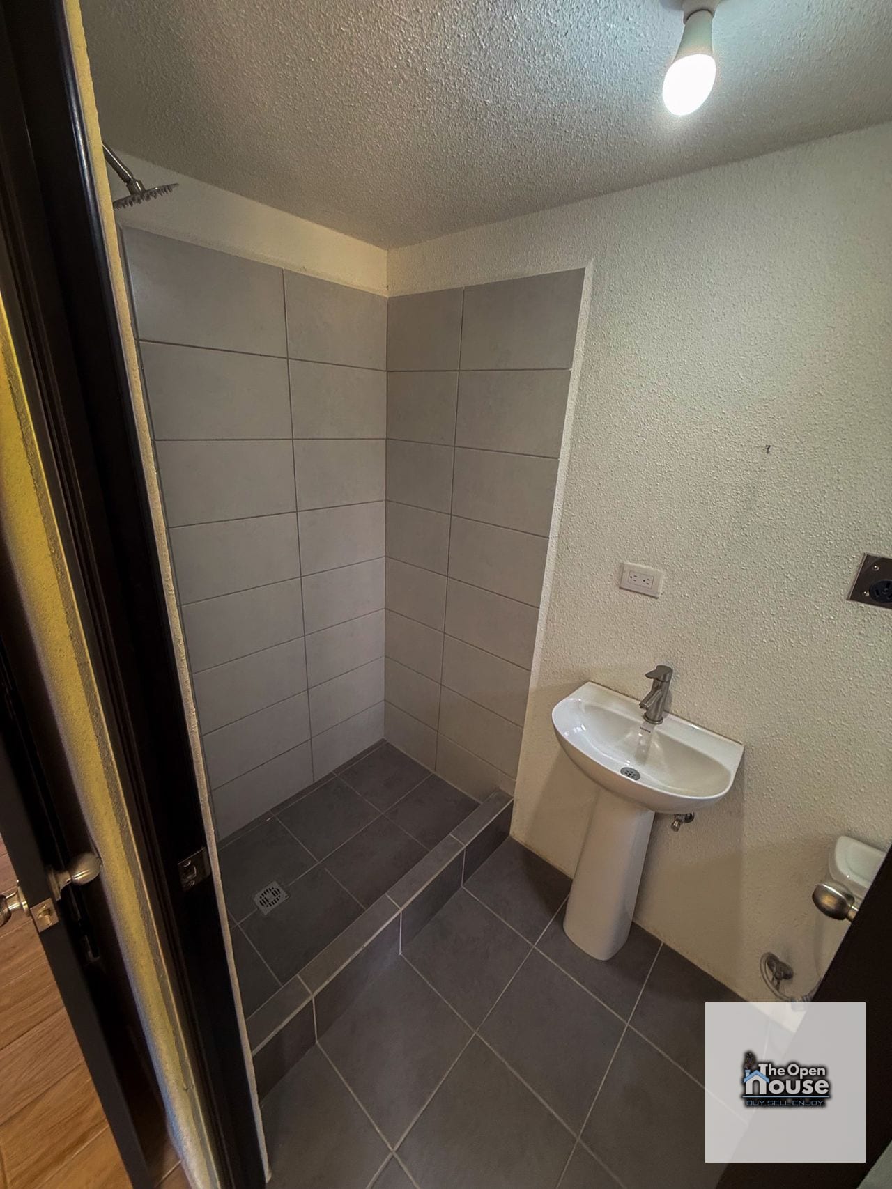 Condado San Rafael zona 18 — Casa en Venta en Zona 18, Guatemala, Ciudad — foto 12 de 17