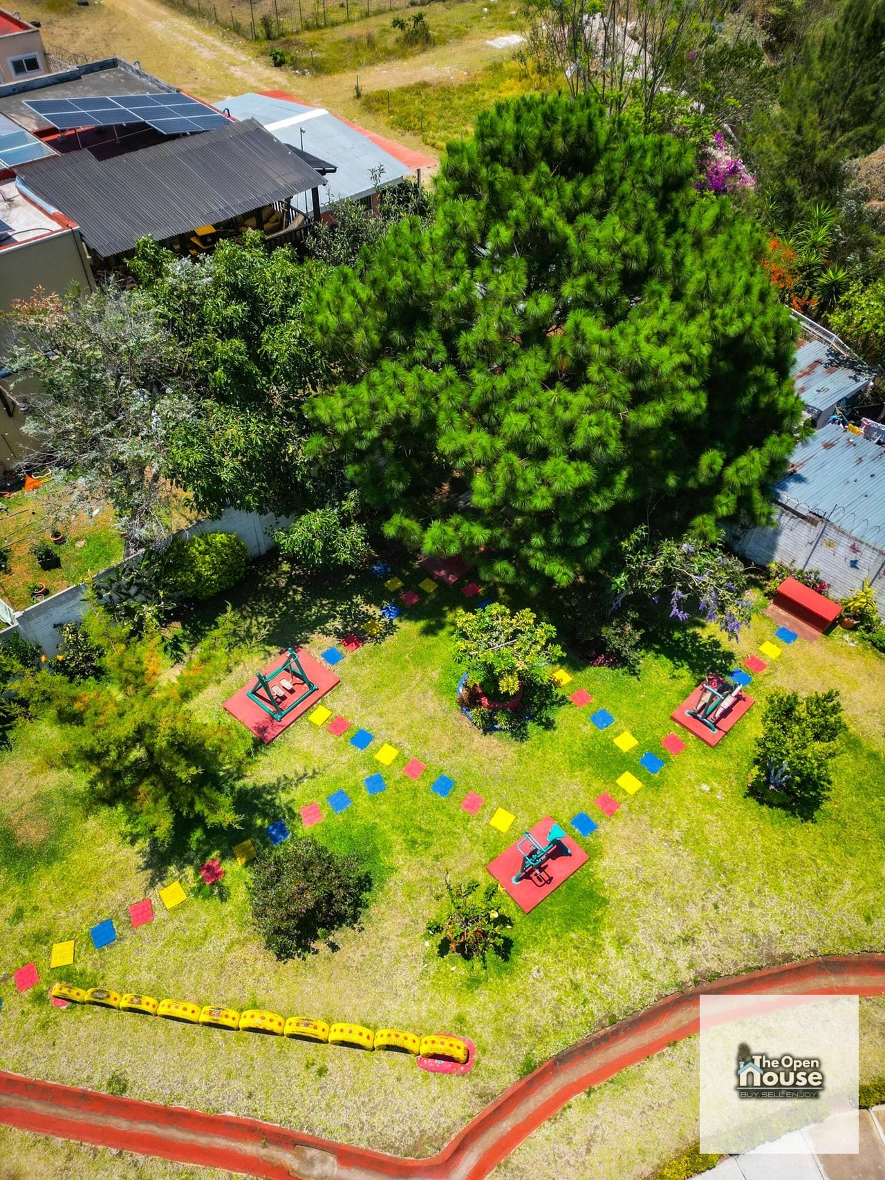 Residenciales El Mirador San Cristóbal Zona 8 — Casa en Alquiler en Zona 8, Guatemala, Ciudad — foto 5 de 17